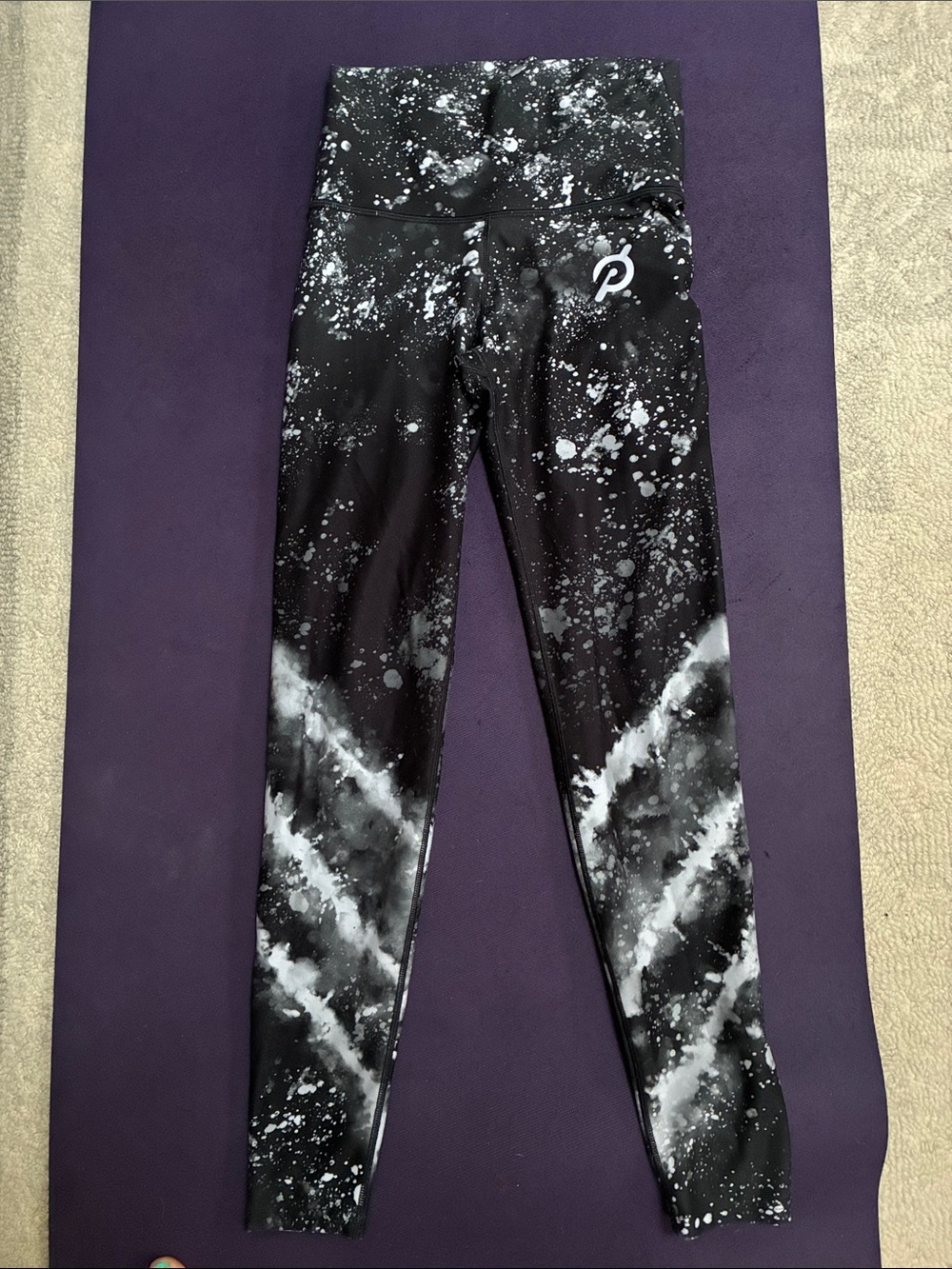 Peloton WITH leggings. EUC Small